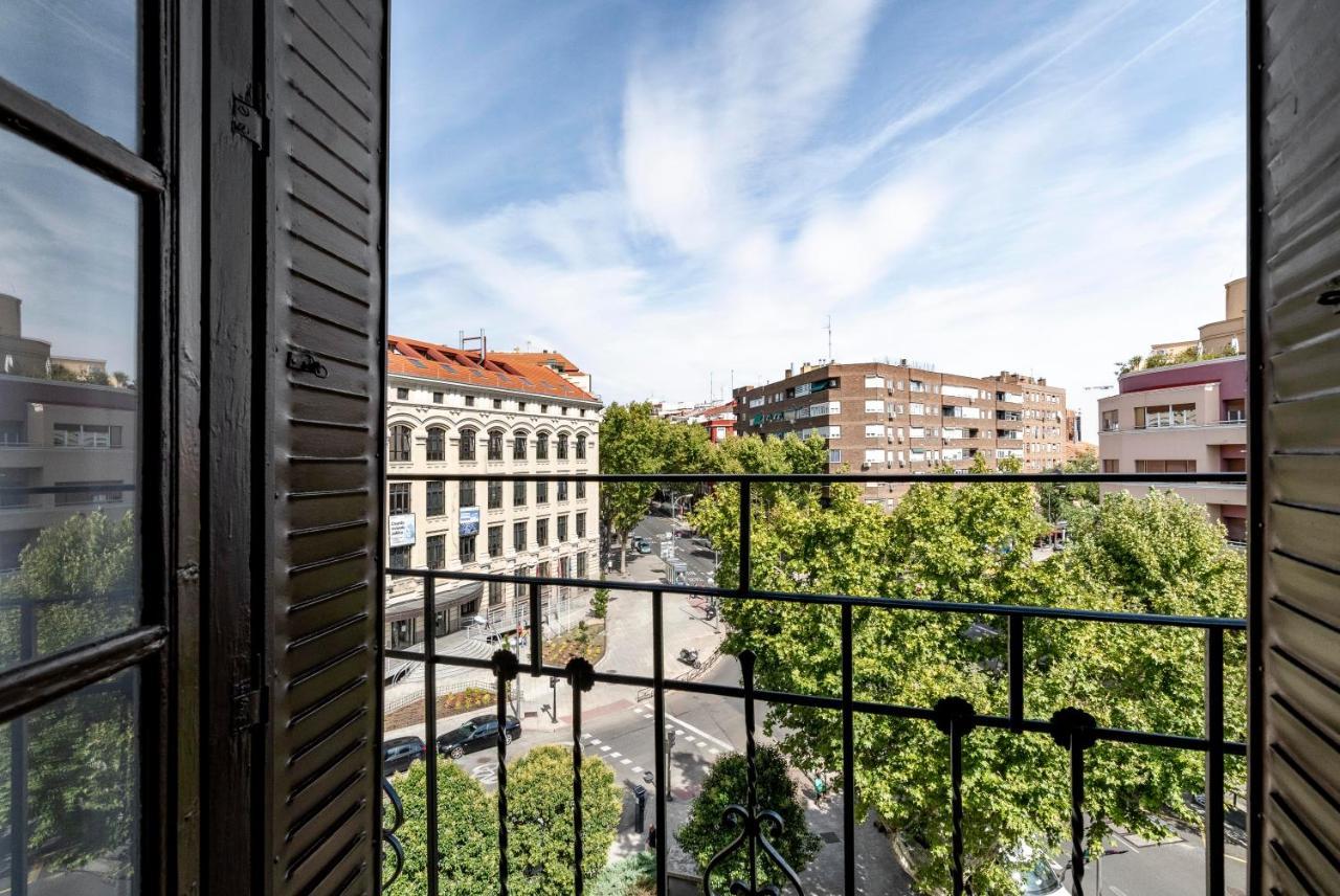 Bob W Arte Aparthotel Madrid Bagian luar foto